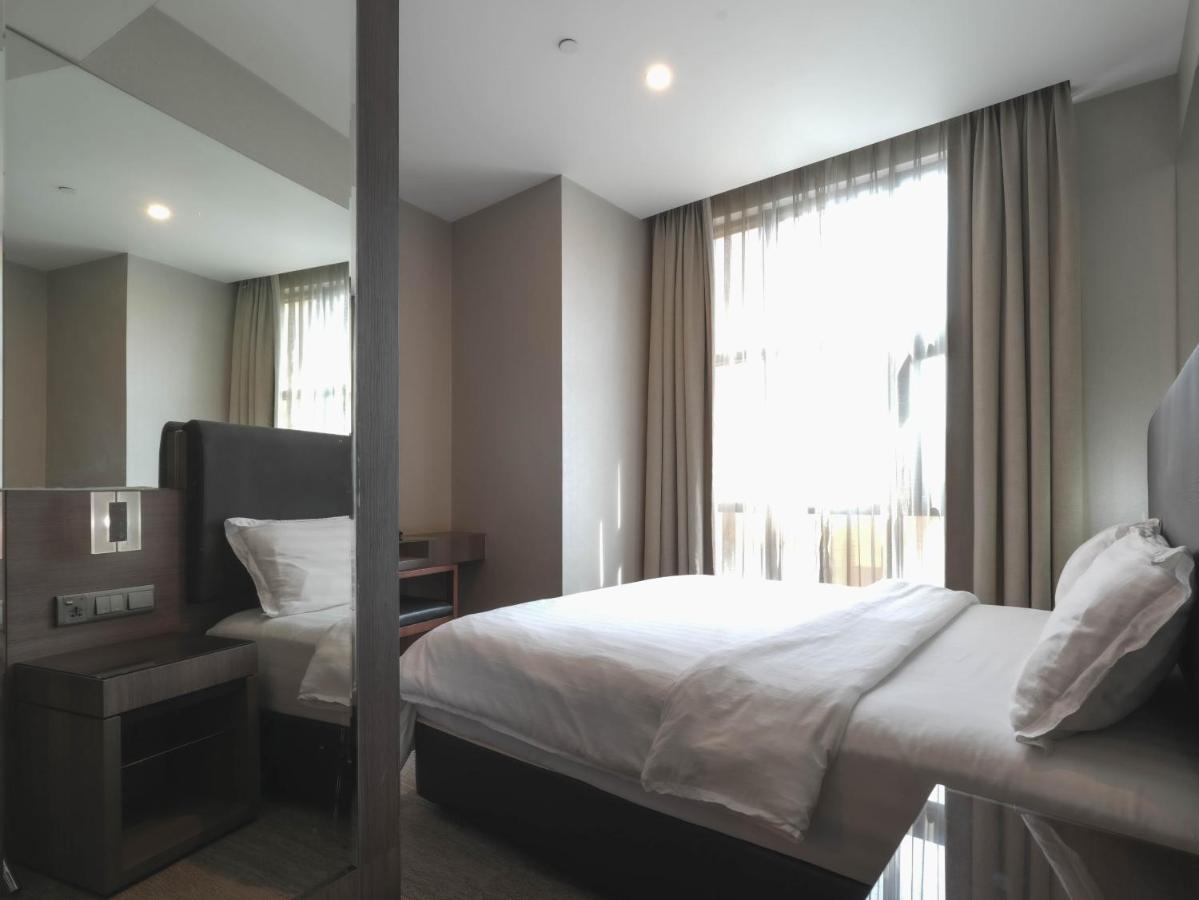 Amrise Hotel Kitchener Singapore Exterior photo