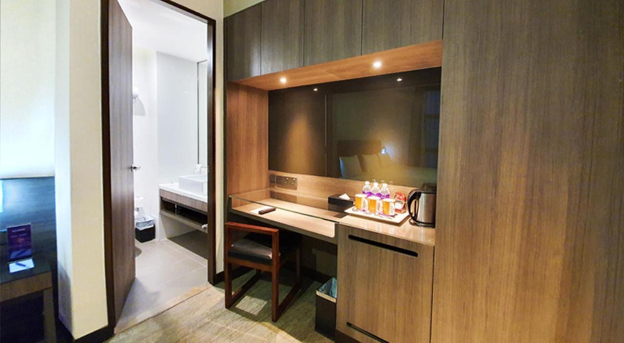 Amrise Hotel Kitchener Singapore Exterior photo