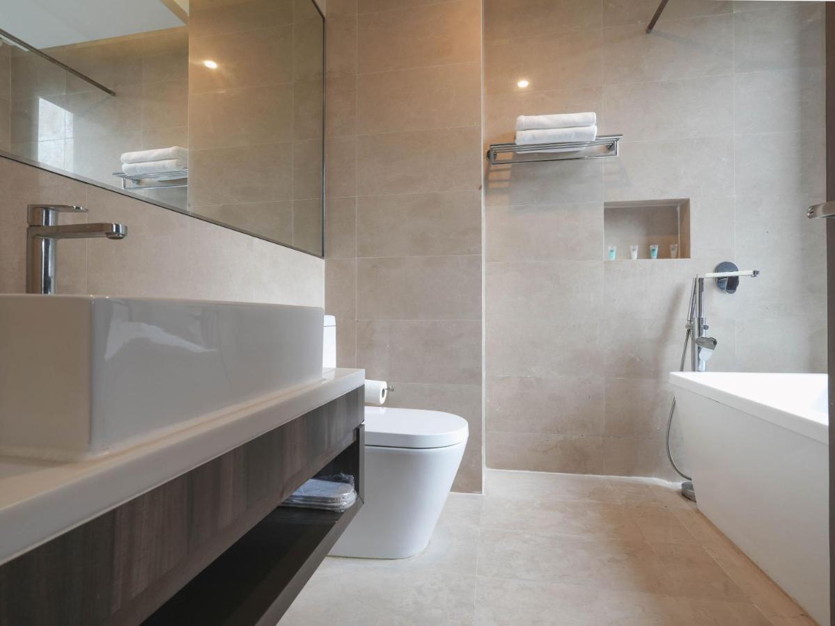 Amrise Hotel Kitchener Singapore Exterior photo